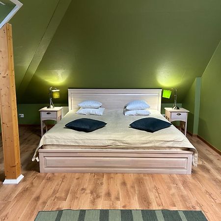 A1 Apartments With Free Parking リガ エクステリア 写真