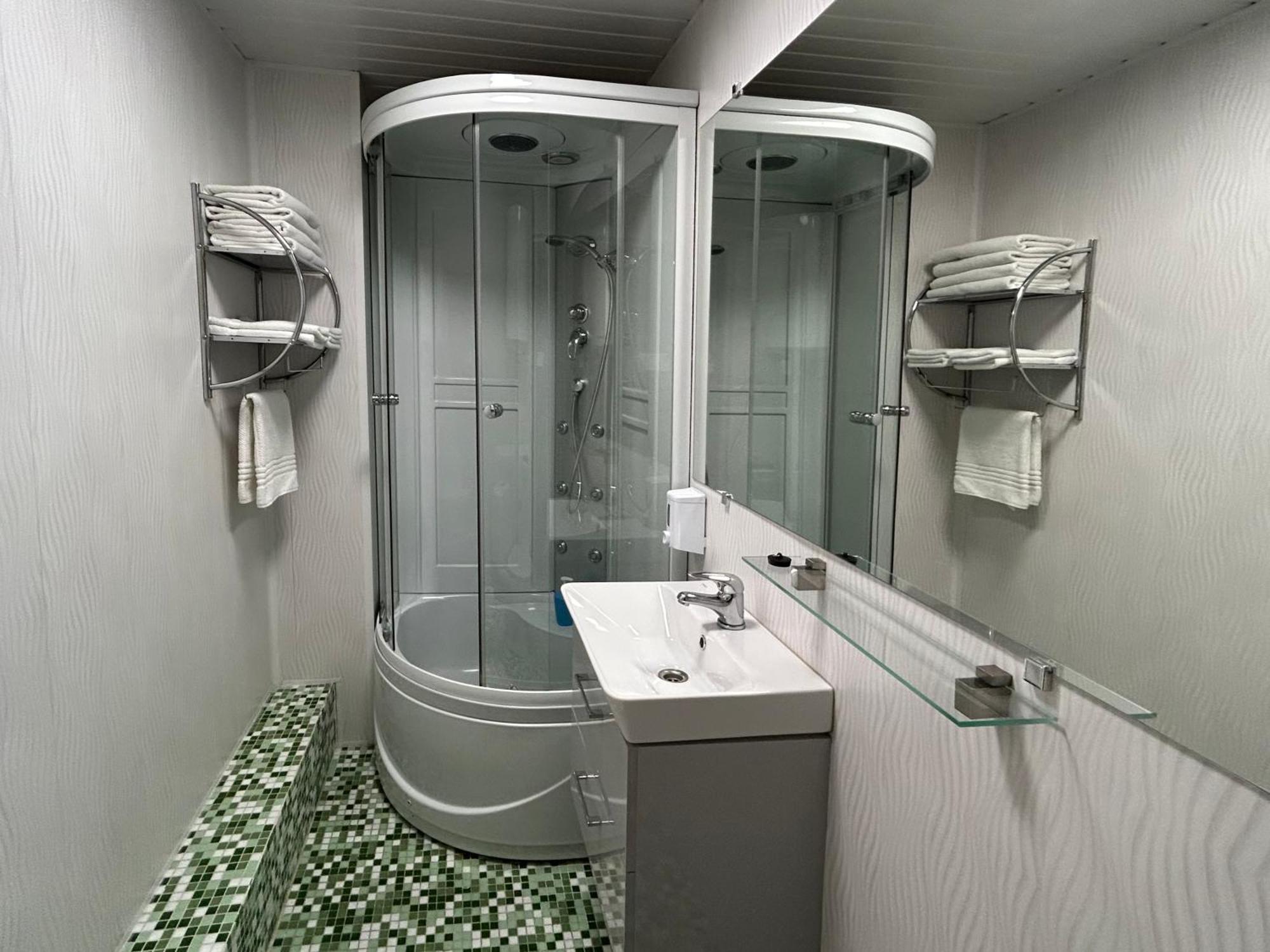 A1 Apartments With Free Parking リガ エクステリア 写真